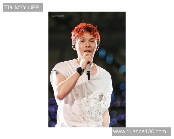 李荣浩跨界足球明星之路揭秘与音乐事业的完美结合